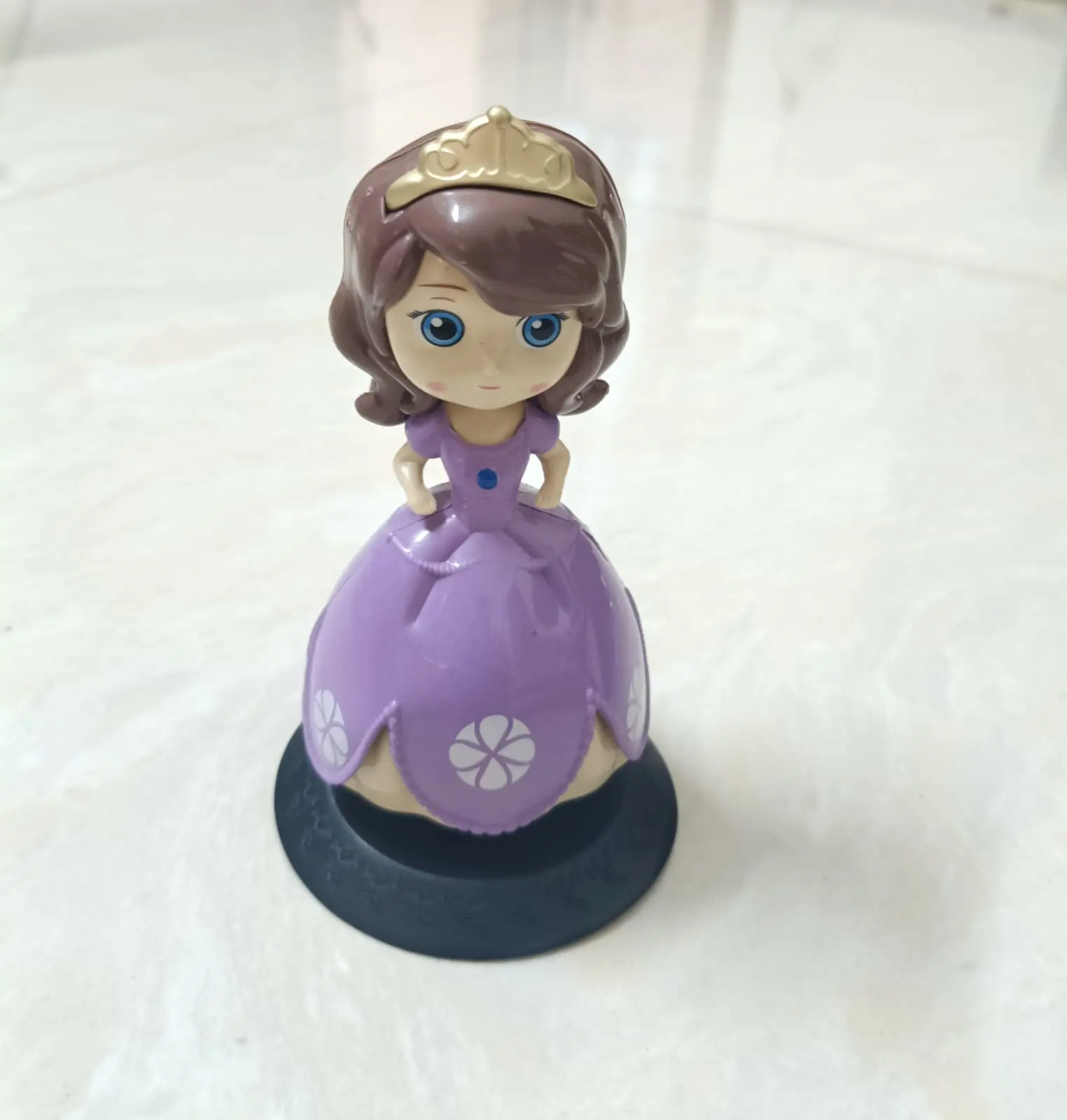 Dolls & Toys