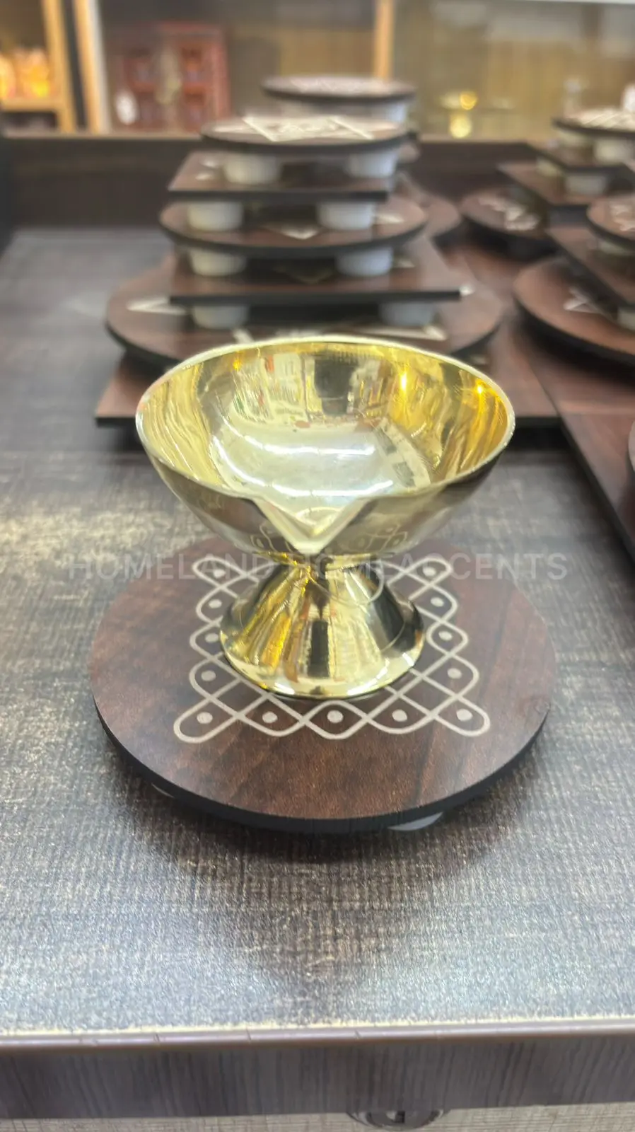 MDF Manai Palagai Round - Sikku Kolam Design