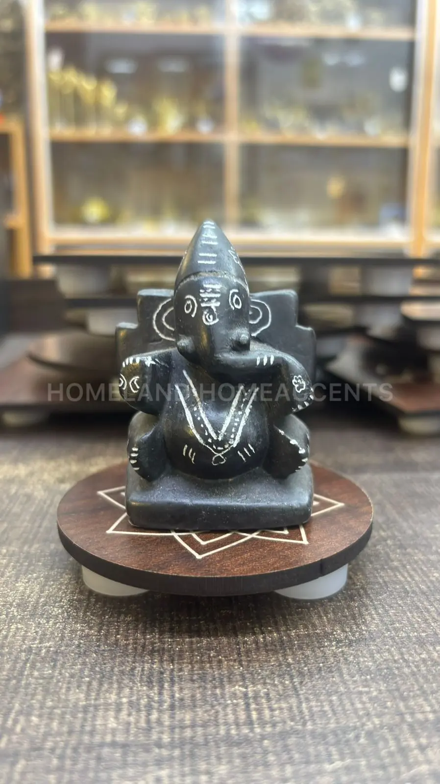 MDF Manai Palagai Round - Sikku Kolam Design