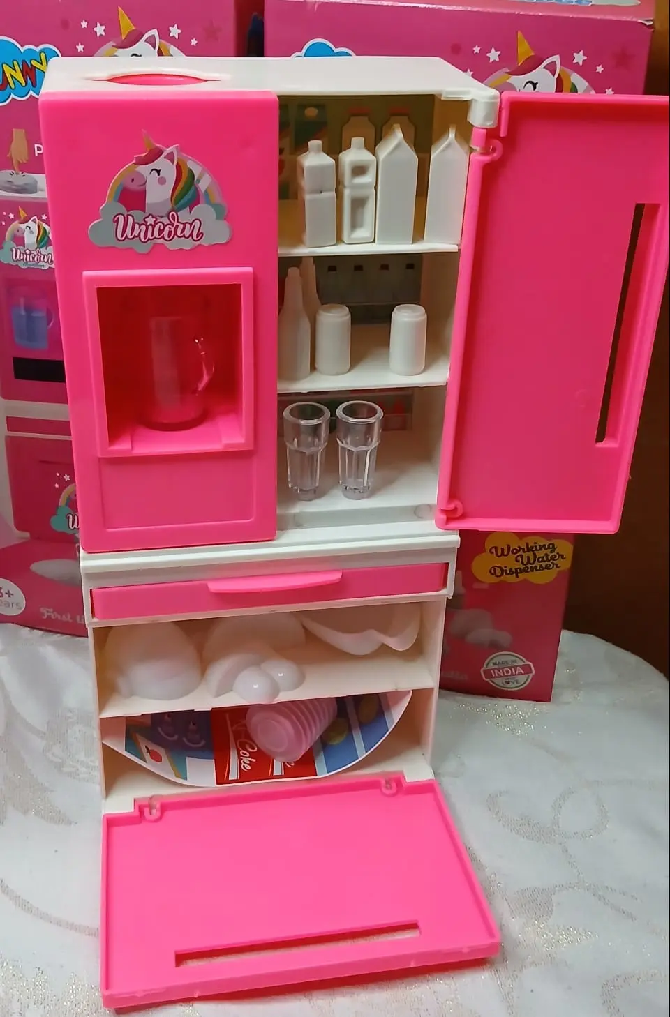 Sunny - Unicorn Fridge
