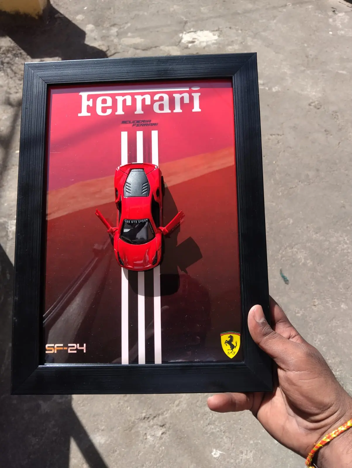 CUSTOMIZED FRAMES