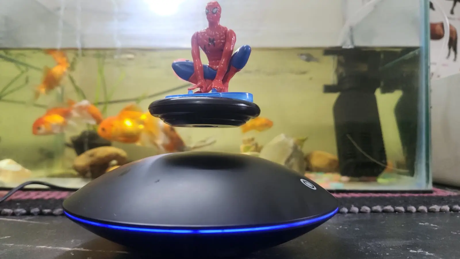 Bakewareind Automatic Floating Levitating Machine Cake Stands