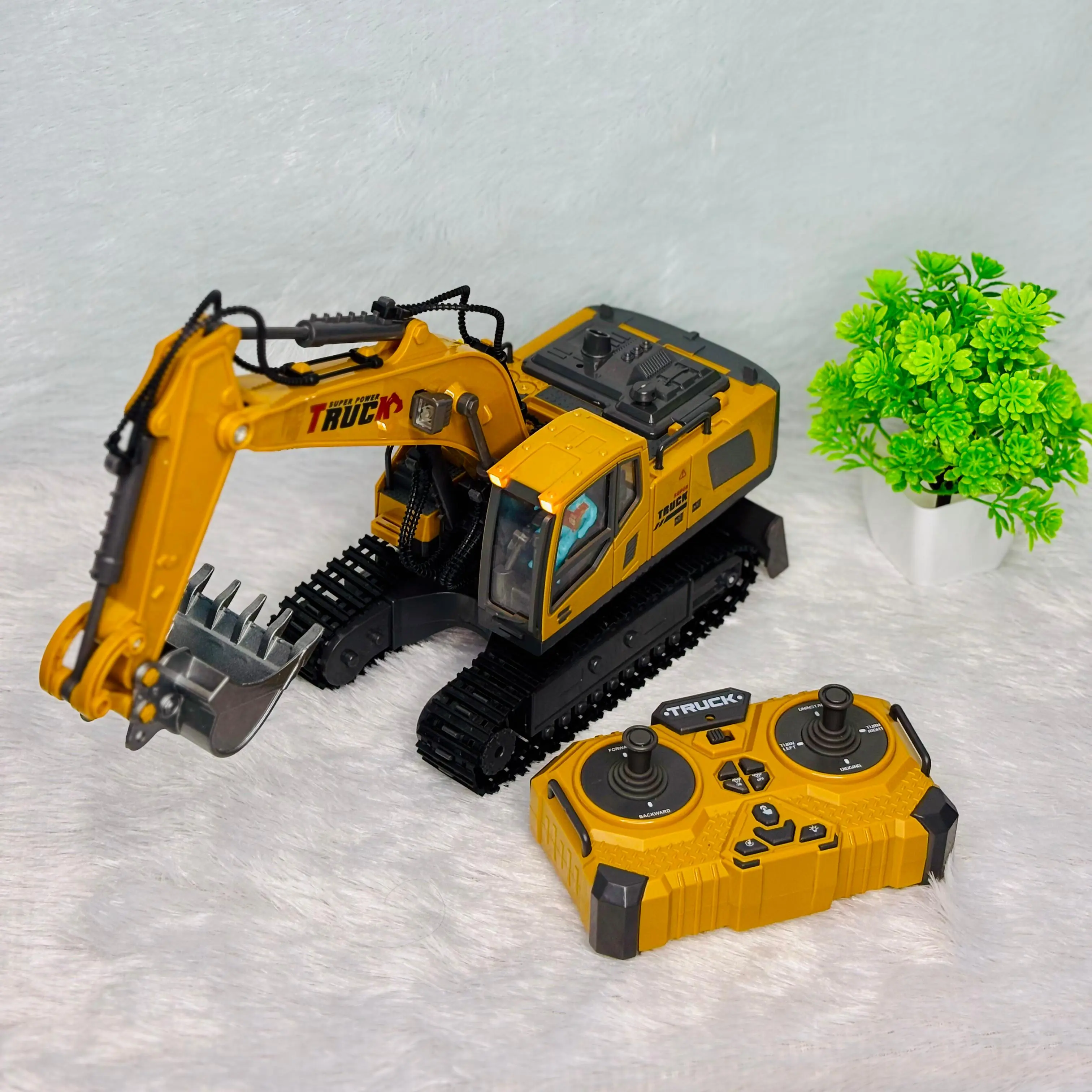 HOBBY GRADE RC JCB EXCAVATOR