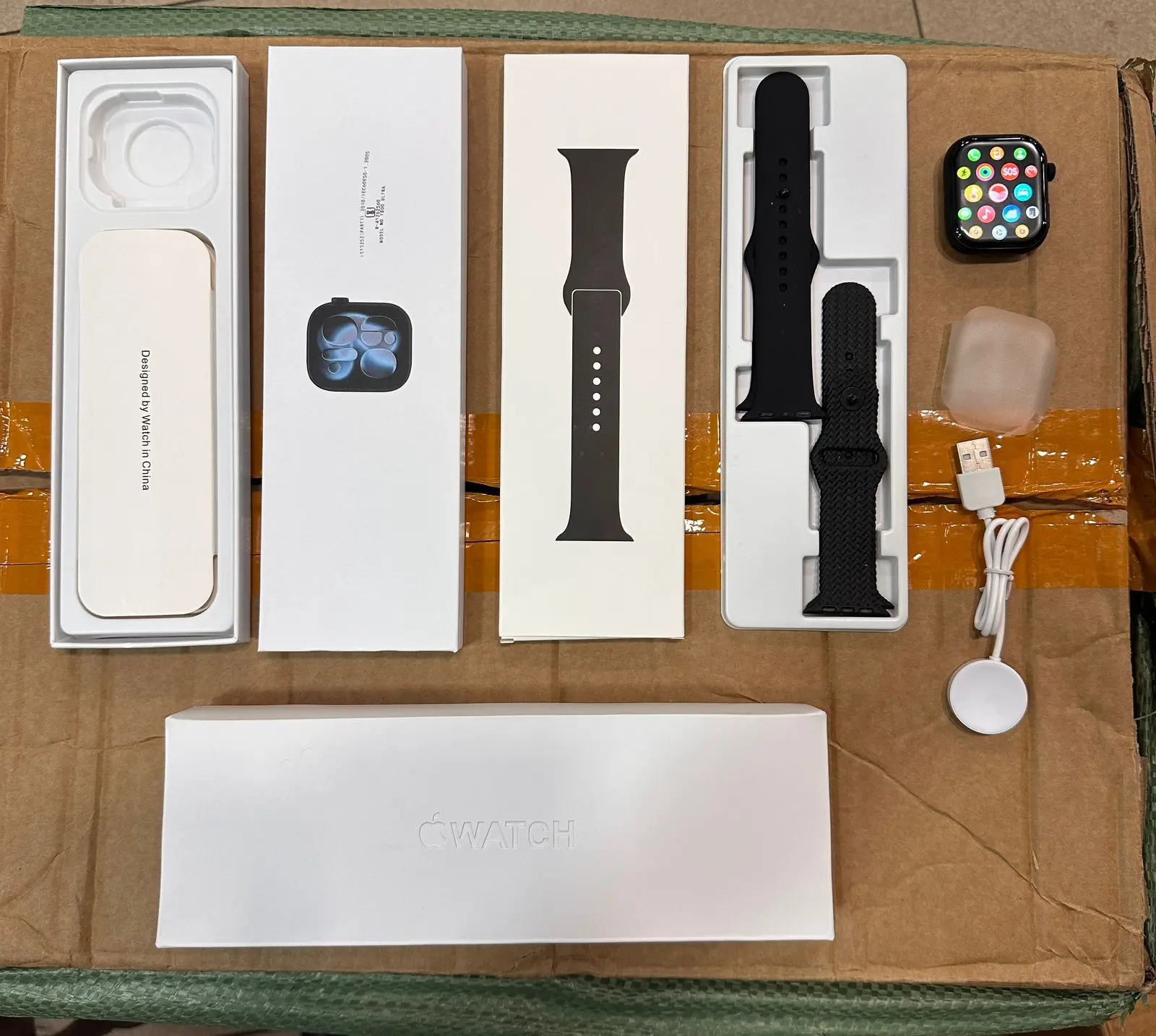 APPLE SERIES 11 SMART WATCH