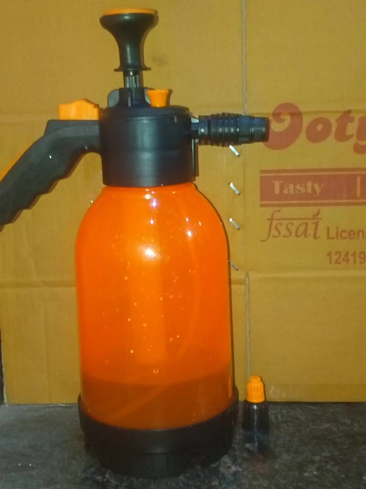 Triple Action Pressure Spray Pump - 2 L with Lance